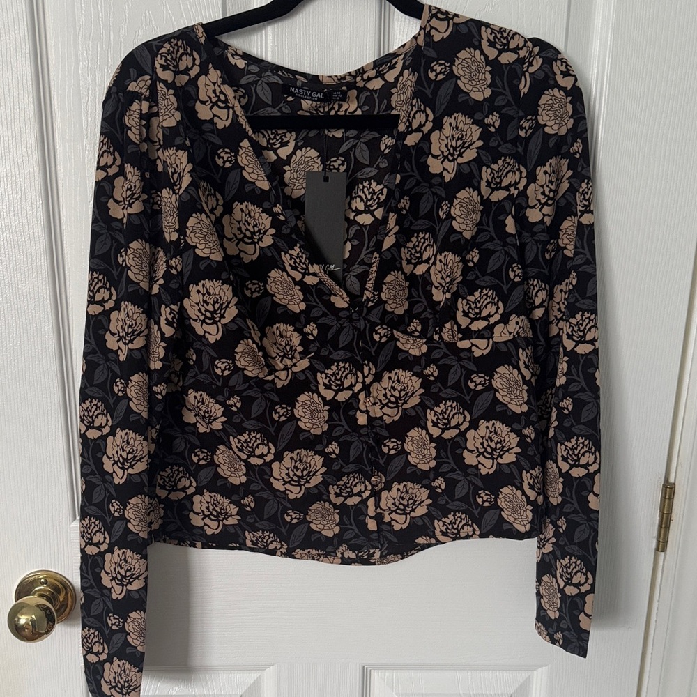 Nasty Gal Black and Cream Floral Top